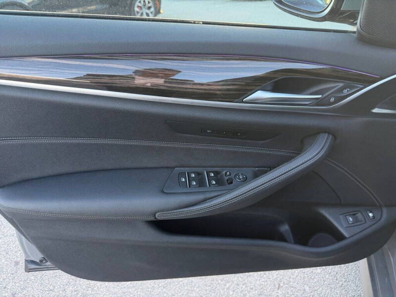 2022 BMW 5 Series 530e