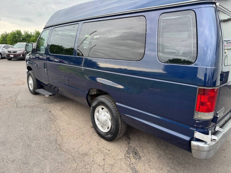 2011 Ford E-Series E-250