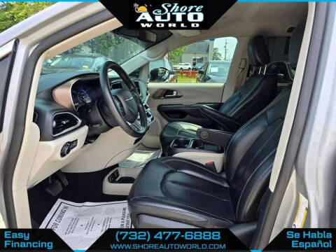 2020 Chrysler Voyager LXi