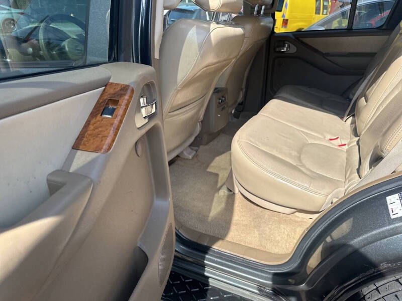 2007 Nissan Pathfinder SE