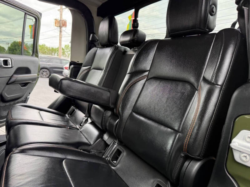 2021 Jeep Gladiator Mojave