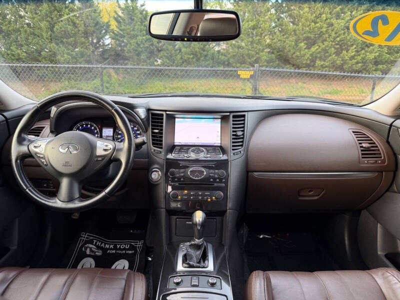 2012 Infiniti FX35