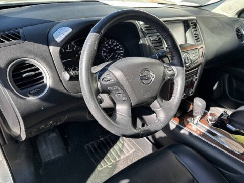 2019 Nissan Pathfinder Platinum