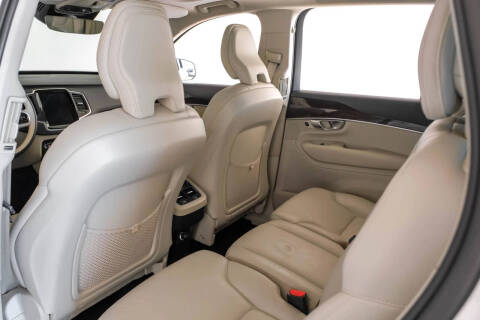 2019 Volvo XC90 T5 Momentum