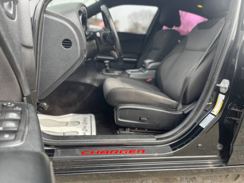 2016 Dodge Charger SE