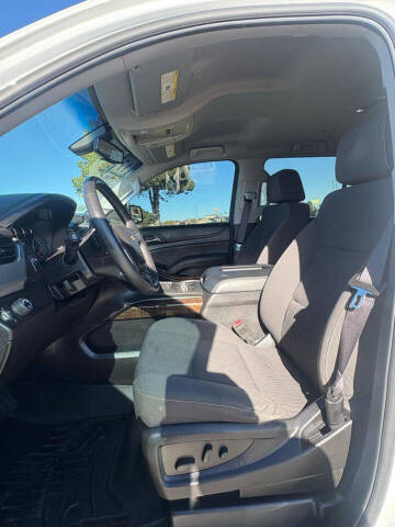 2017 Chevrolet Suburban LS