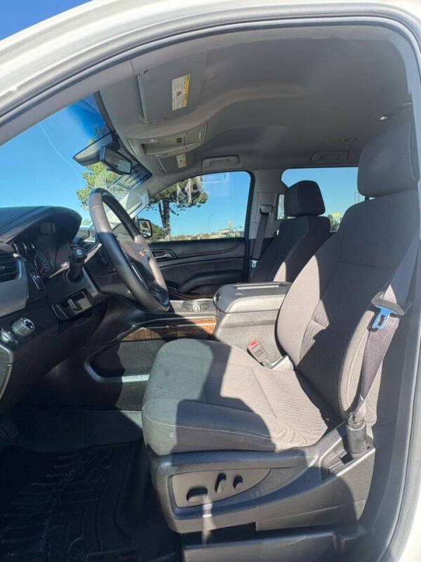 2017 Chevrolet Suburban LS