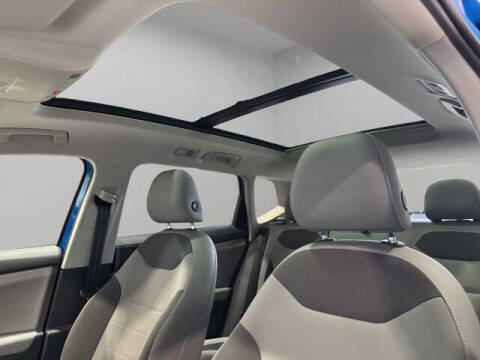 2022 Volkswagen Taos SE 4Motion