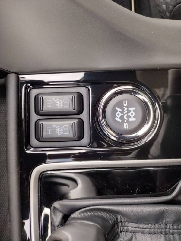 2026 Mitsubishi Eclipse Cross LE