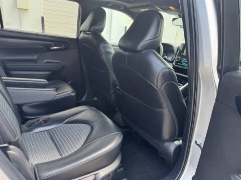 2024 Toyota Highlander XSE