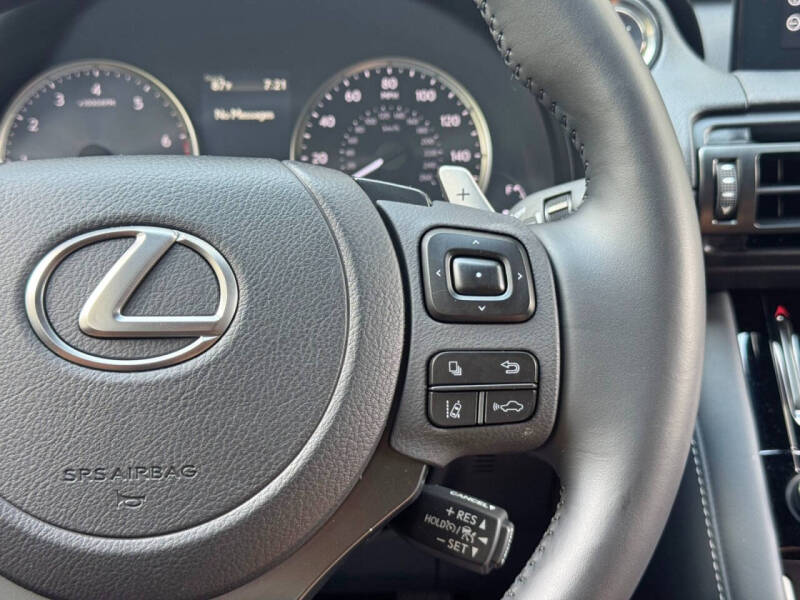 2023 Lexus IS 300