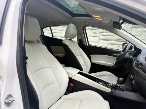 2017 Mazda MAZDA3 Grand Touring