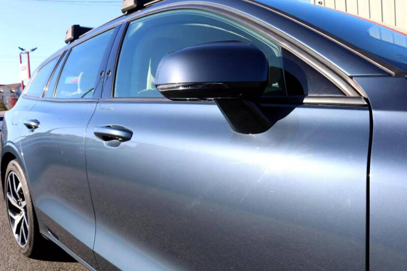 2020 Volvo V60 T5 Momentum