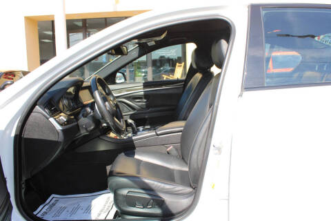 2016 BMW 5 Series 528i