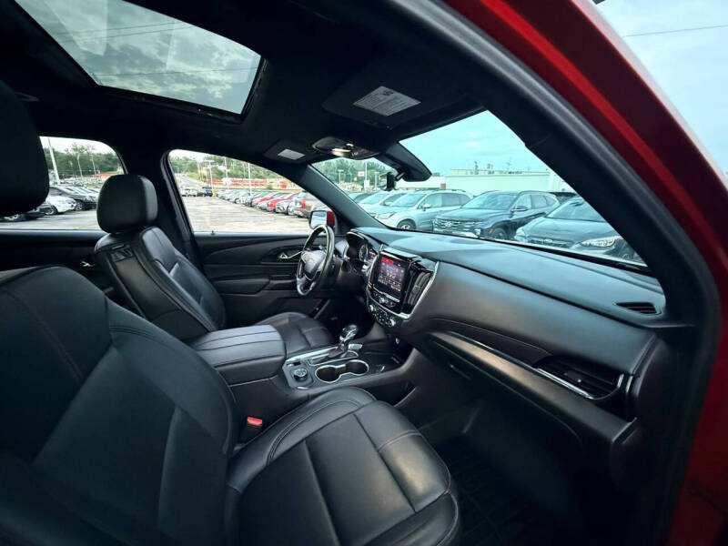 2022 Chevrolet Traverse RS