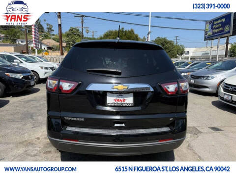 2017 Chevrolet Traverse LT