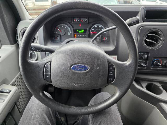 2012 Ford E-Series E-350 SD