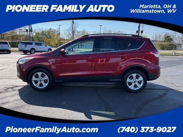 Used 2016 Ford Escape SE with VIN 1FMCU9GX3GUB86625 for sale in Williamstown, WV