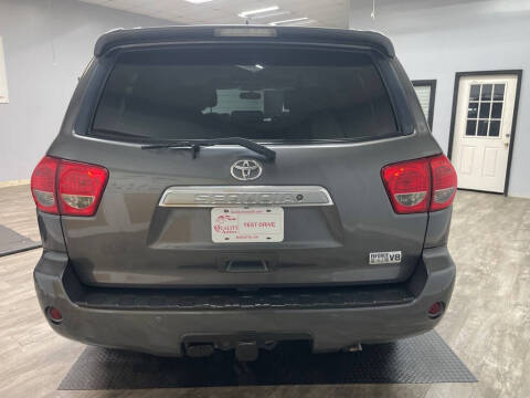 2011 Toyota Sequoia Platinum