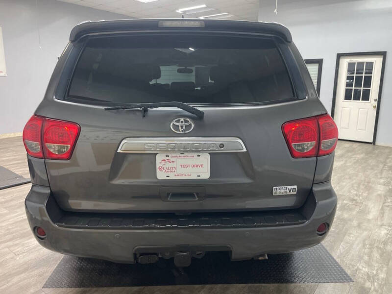2011 Toyota Sequoia Platinum
