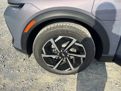 2026 Chevrolet Equinox EV LT 2