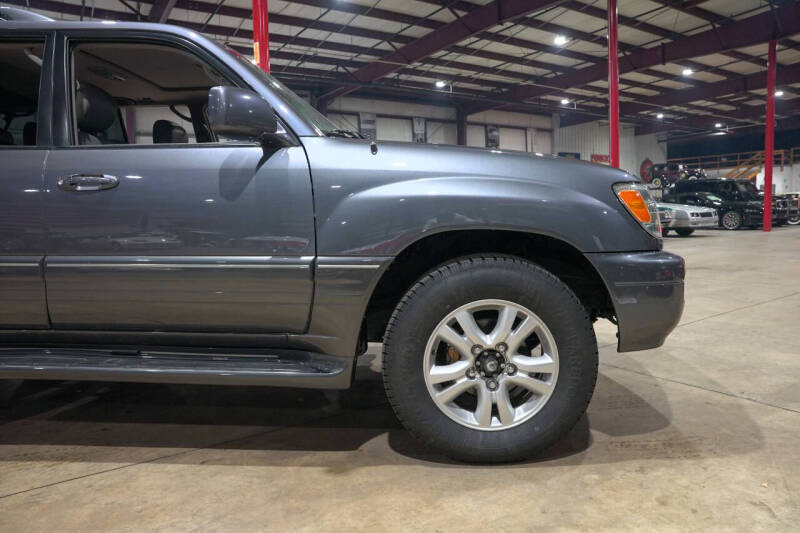 2005 Lexus LX 470