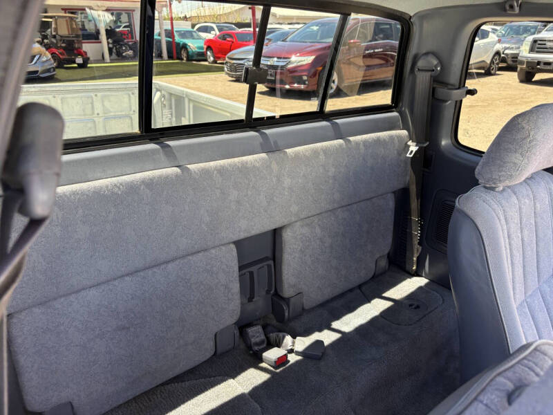 2000 Toyota Tacoma SR5