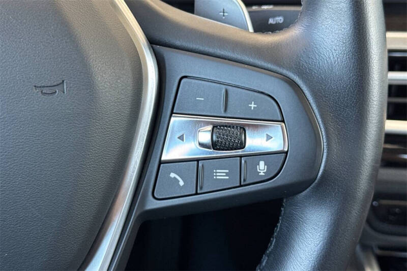 2023 BMW 3 Series 330e