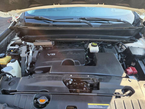 2017 Nissan Pathfinder Platinum