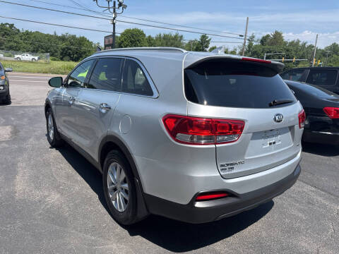 2018 Kia Sorento LX