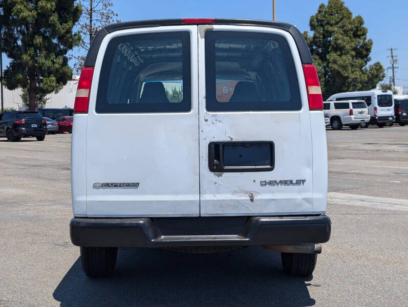 2005 Chevrolet Express 2500