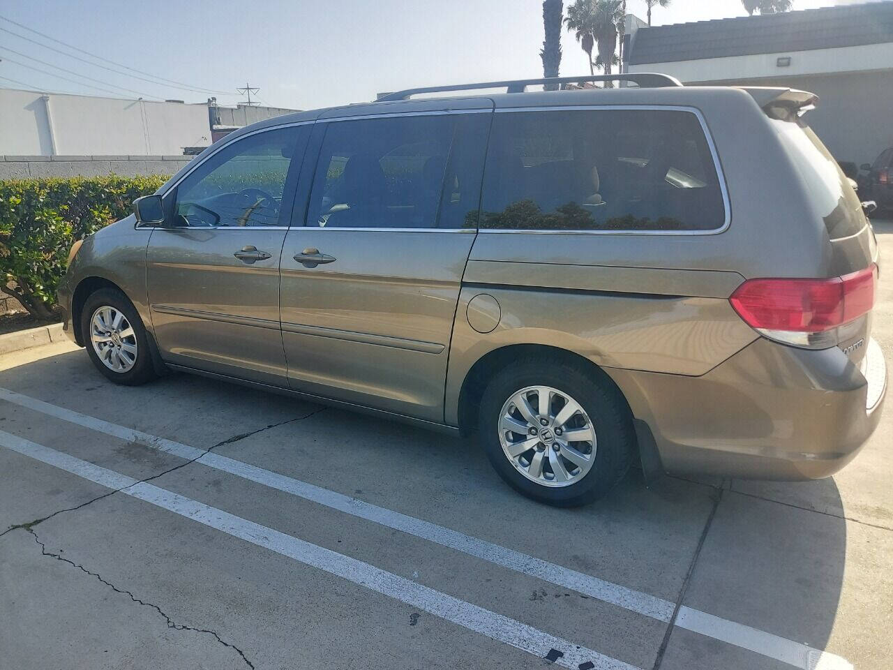 2009 Honda Odyssey for sale at GREEN AUTOMOTIVE, LLC in Costa Mesa, CA