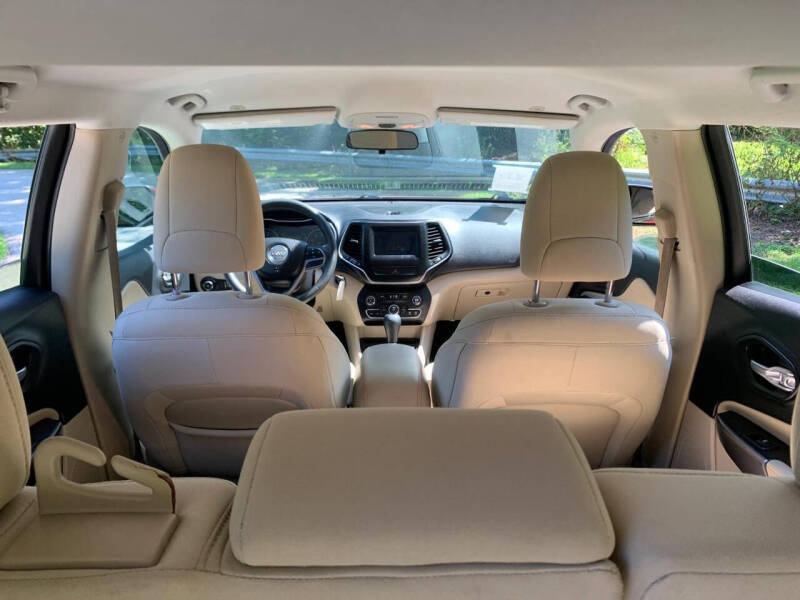 2019 Jeep Cherokee Latitude