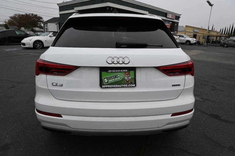 2021 Audi Q3 quattro Premium 40 TFSI