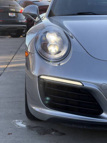 2017 Porsche 911 Carrera