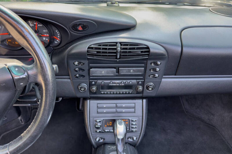 2001 Porsche 911 Carrera