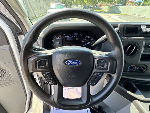 2022 Ford E-Series
