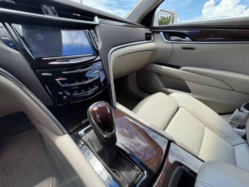2014 Cadillac XTS Premium Collection