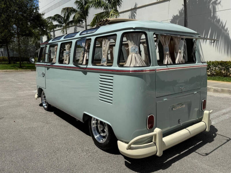 1972 Volkswagen Bus