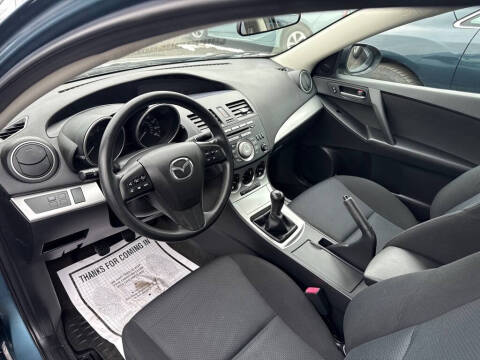 2011 Mazda MAZDA3 i Touring