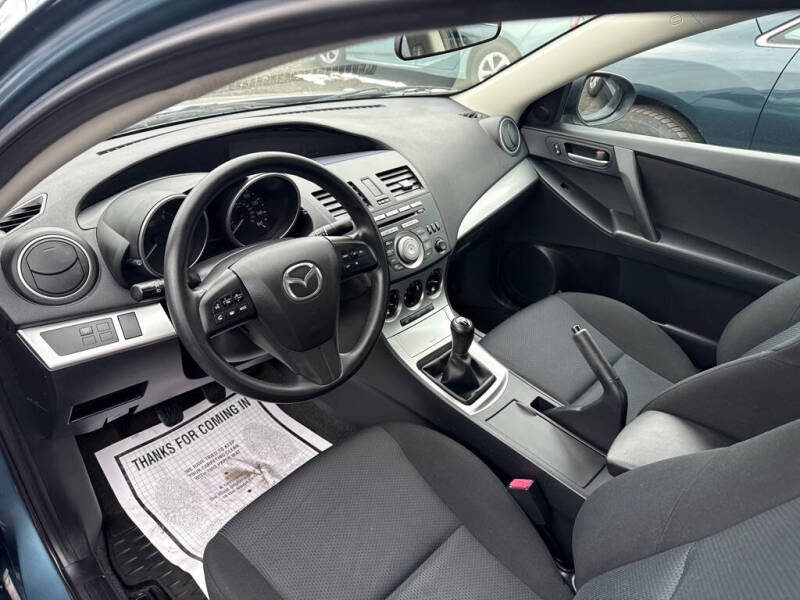 2011 Mazda MAZDA3 i Touring