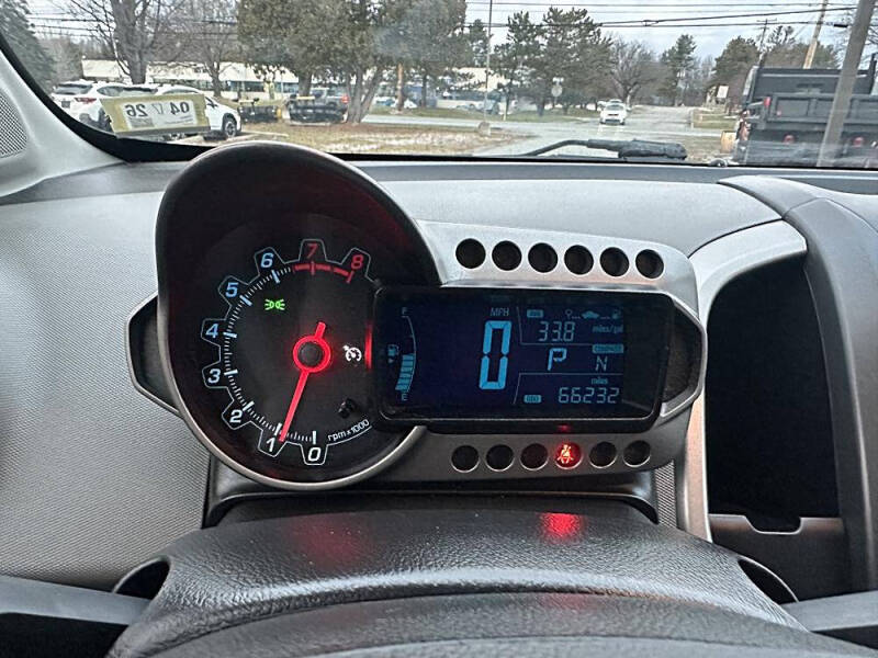 2016 Chevrolet Sonic LT Auto