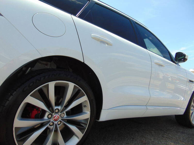 2017 Jaguar F-PACE S