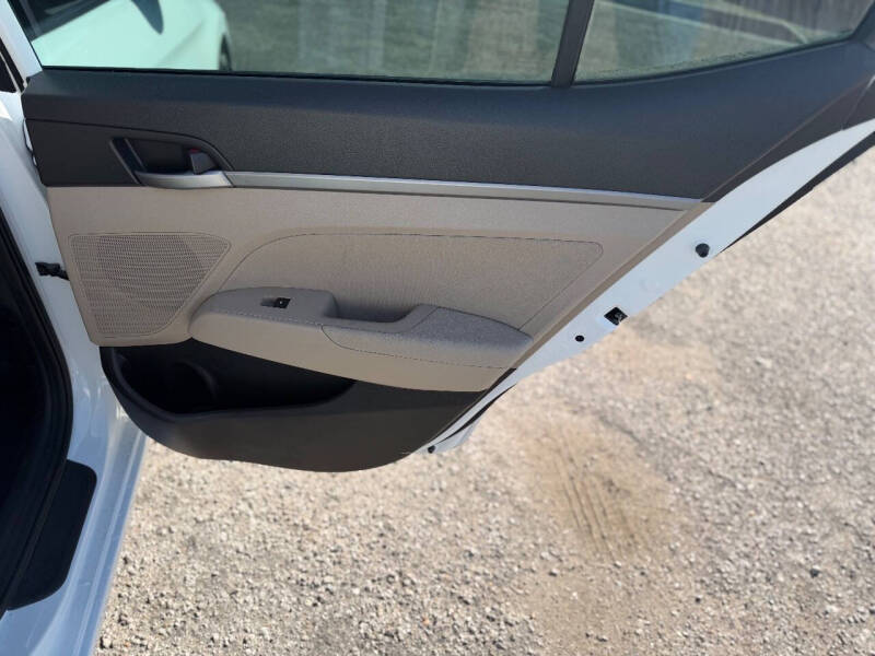 2018 Hyundai Elantra SEL