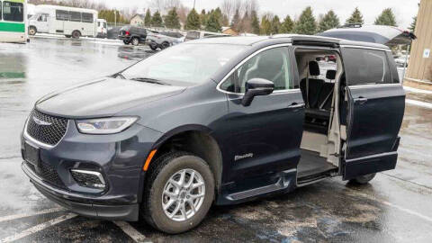 2021 Chrysler Pacifica Touring L