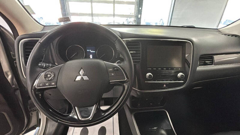 2020 Mitsubishi Outlander