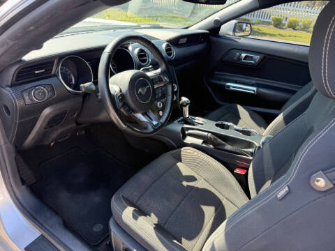 2016 Ford Mustang V6