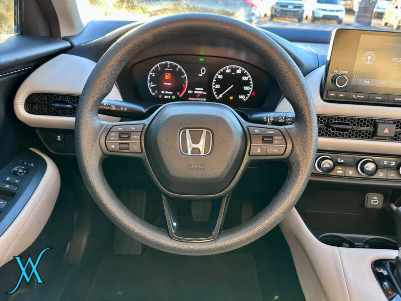 2025 Honda HR-V LX