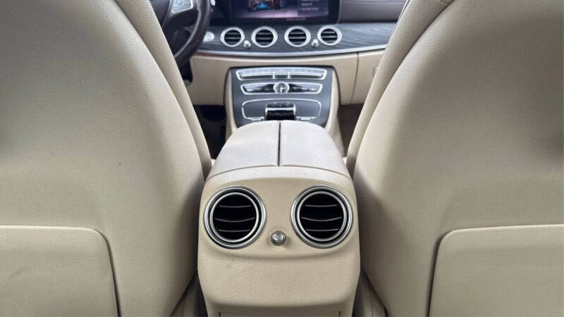 2018 Mercedes-Benz E-Class E 300