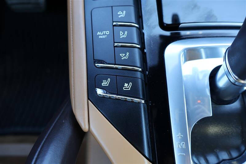 2016 Porsche Cayenne S